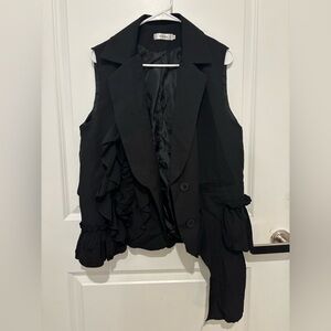 Ruffle Blazer Vest | Womens size 8 | No tag but so stylish!